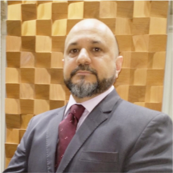 Dr. Márcio Fernades Carbonaro